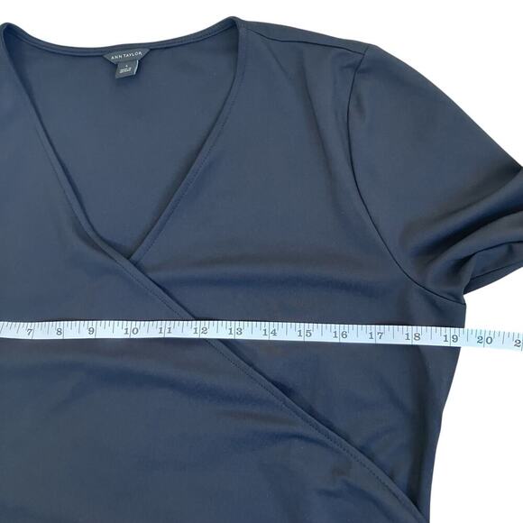 Ann Taylor Sz L Black Refined Stretch Wrap Top 3/4 Sleeve Fitted Feminine Office - Picture 11 of 16